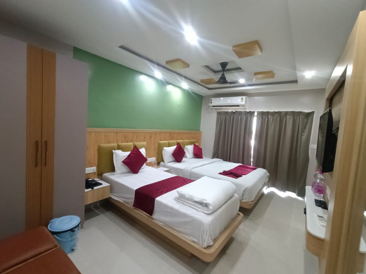 Triple bed Deluxe room